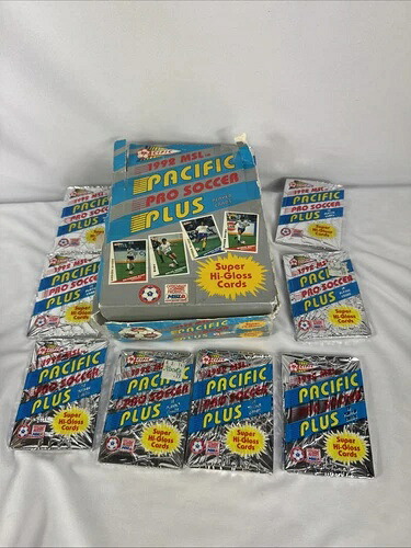 1992 PACIFIC MSL PRO SOCCER PLUS - 工場未開封パック36個、オリジナルボックス付き｜トレーディングカード　ラフテル