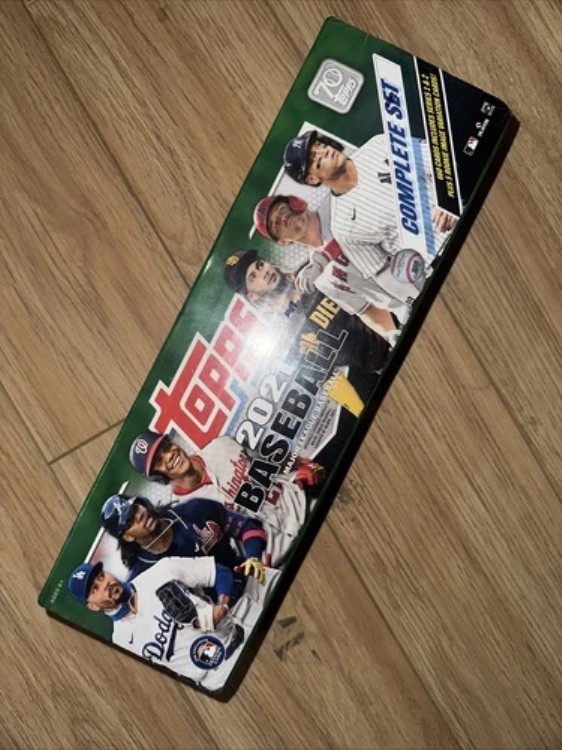 2021 Topps MLB 野球コンプリートセット、ウォルマート限定、工場密封新品!｜トレーディングカード　ラフテル