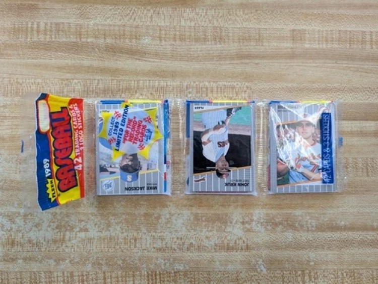 1989 Fleer ベースボール ラックパック 42枚入り 未開封 ビリー・リッケン ブラックボックス 前面｜トレーディングカード　ラフテル