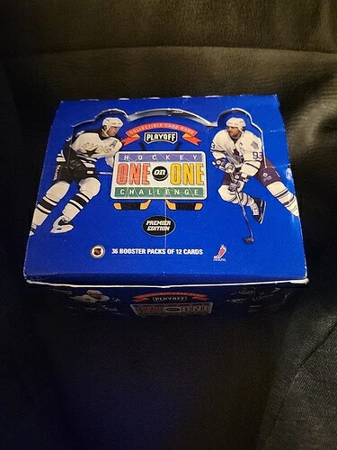 1995 プレーオフ ワン・オン・ワン ホッケー ブースターカード 36パック入り未開封|トレーディングカード ラフテル