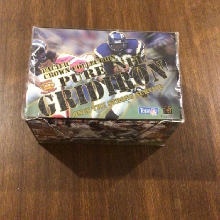 未開封 1995年 パシフィッククラウンコレクション 36個入り ホビーボックス ピュア NFL グリッドアイアンフットボール｜トレーディングカード　ラフテル