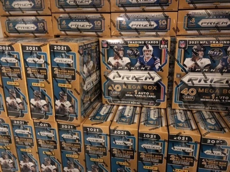 2021 パニーニ プリズム NFL フットボール メガボックス FANATICS限定 新品未開封｜トレーディングカード　ラフテル