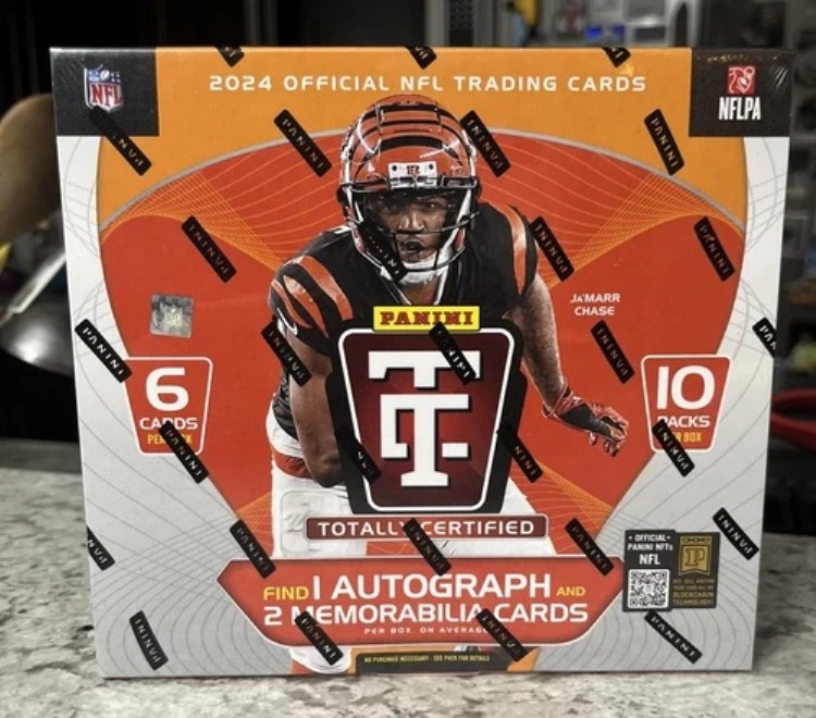 2024 Panini Totally Certified Football Hobby プレミアムボックス 新品/未開封｜トレーディングカード　ラフテル