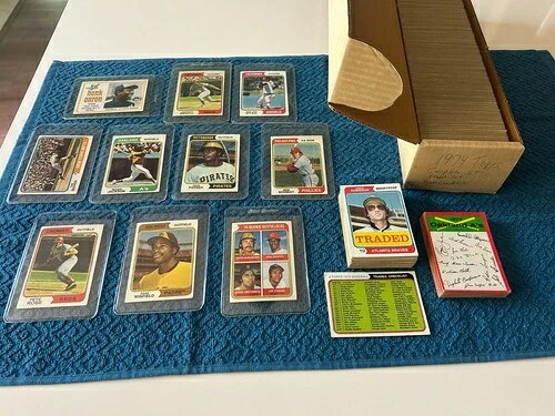 1974 Topps ベースボール コンプリートセット + トレード + チームチェックリスト (中級品)｜トレーディングカード　ラフテル
