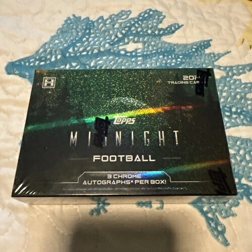 2024 TOPPS ミッドナイトフットボール ホビーボックス (クロームオート3個) 新品未開封｜トレーディングカード　ラフテル