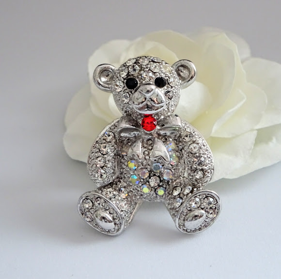 楽天市場】クマ ブローチ おしゃれ テディベア 動物 アクセサリー