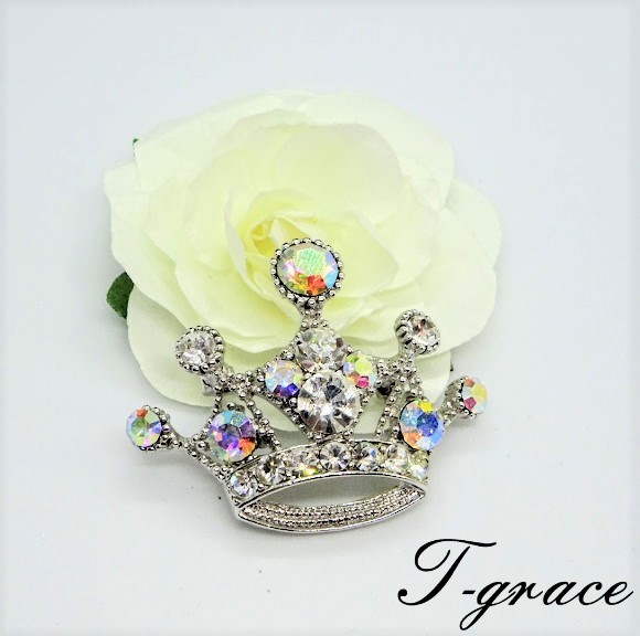 楽天市場 送料無料 ブロ チ 王冠 おしゃれ ジュエリー 人気 上品 アクセサリー プレゼント ギフト 結婚式 入学式 卒業式 レディース 華やか ブライダル 二次会 ウエディング パーティー キラキラ 普段使い お出かけ アクセサリーティーグレース神戸