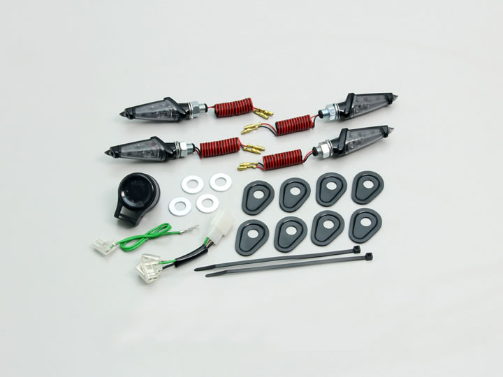 ハリケーン LEDダガーウインカーkit ブラック スモークレンズ HA5226BS｜ｔ-ｊｏｙ