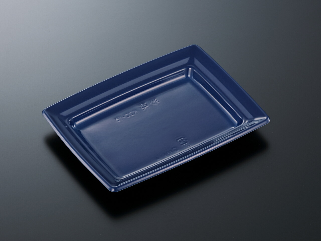 弁当容器 使い捨て CT沙楽 K20-15 紺-BK 身 【800枚本体蓋セット】 CT沙楽 K20 15 お弁当箱 業務用 テイクアウト容器 弁当屋 お持ち帰り 宅配 レンジ対応