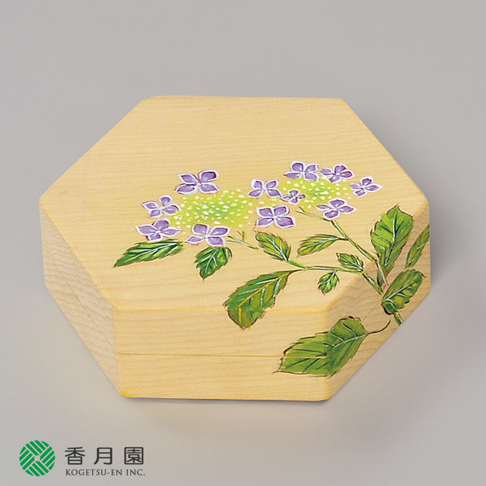 メル88623　お茶道具　香合　団扇（夕顔絵 ） 茶道具 香合 お月見 丸香合 真塗り 月に兎蒔絵 宮田宗景作 真塗