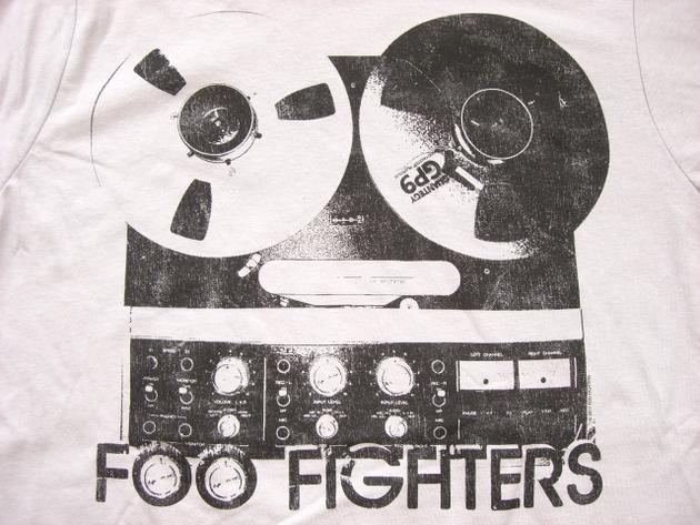 楽天市場 ロックtシャツ バンドtシャツ Foo Fighters フー ファイタァーズ レコーダー フジロック 夏フェス 半袖tシャツ クルーネックtシャツ Rock メンズtシャツ Tシャツ 正規品 Revivals Gallery