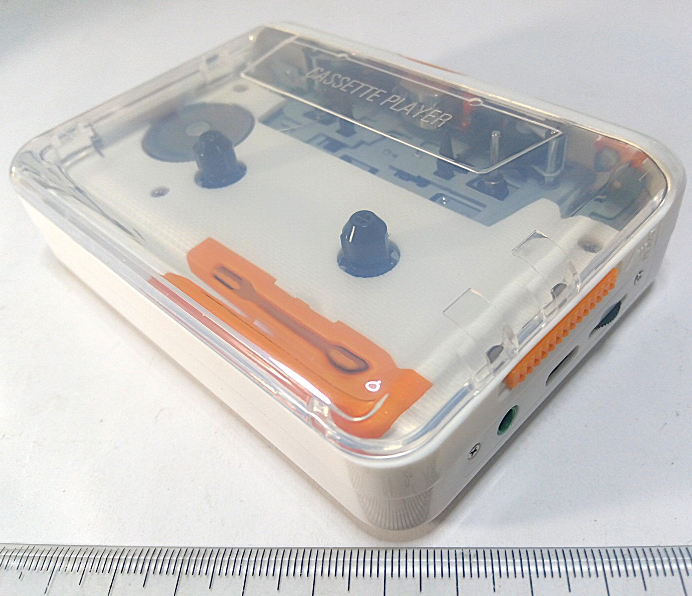 ポータブルUSBカセットテーププレーヤー カセットテープからデジタル化MP3音源へ 　3.5mmヘッドフォン出力 ステレオサウンドエフェクトテーププレーヤー パソコンPC用