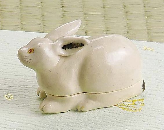 茶道具　黄交趾　兎文　香合　時代箱付　C　4744 通販販売【茶道具】 4代 赤沢露石 *黄交趾 十二支 香合* 干支
