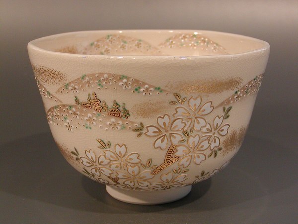 <br>【 茶道具・抹茶茶碗 】<br>茶碗　色絵　吉野山画、<br>相模竜泉作