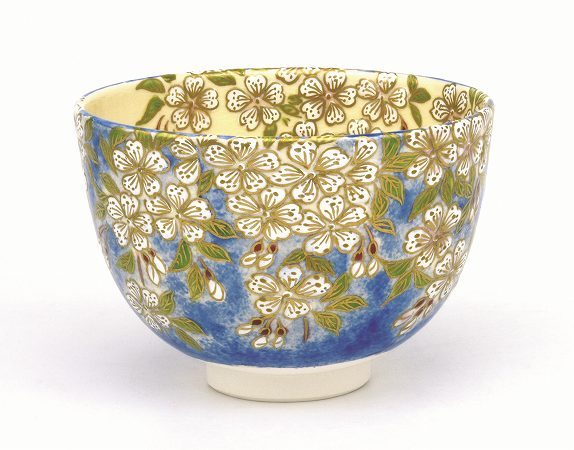 茶道具・茶器 抹茶茶碗、花明り、京焼 杉田 眞龍 清閑寺窯作、桐共箱 新品。御題「明（めい）」。