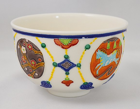 茶道具・茶器 抹茶茶碗、白交趾 馬・午、干支「午」「馬・うま」、御題「明（めい）」、京都 中村翠嵐作、桐共箱 新品。