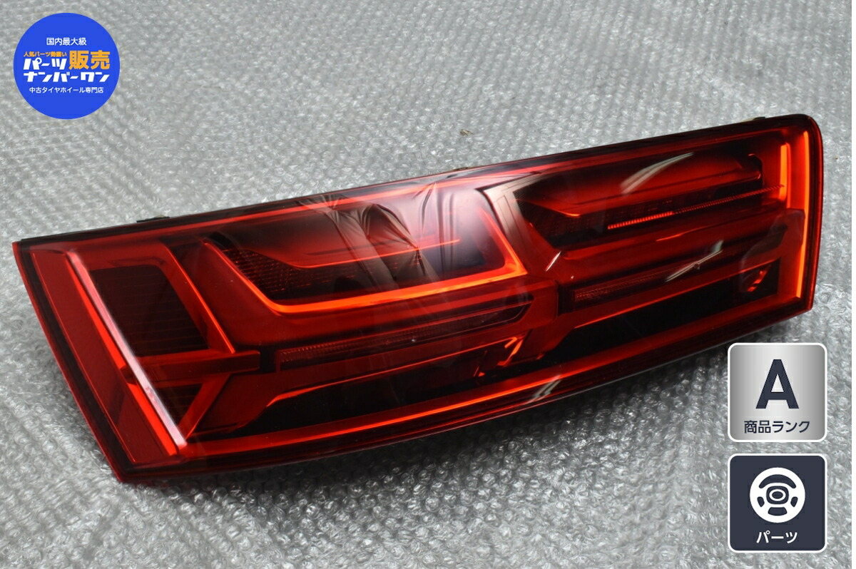 アウディR8 US テールランプ　左右　中古. 送料込 アウディR8 US テールランプ左右中古. 送料込