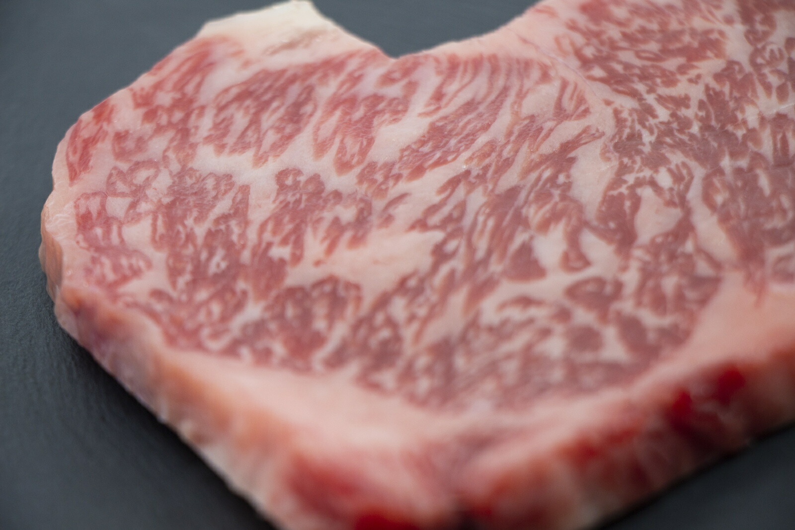 黒毛和牛 ロース焼肉代金 1000 500 2 おうちで過ごそう加役特売 年代掣肘 殊の他入り前 1 発端 牛 焼肉 丸焼き 激情的お皿 網焼きに Angelostowing Com