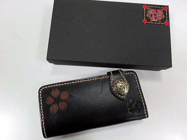 錦 - NISHIKI - 和柄 ロングウォレット コンチョ付 本革長財布|takafuku 1915 店