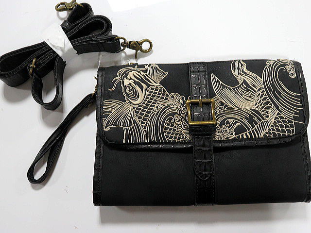 花柄刺繍ポシェット 黒 刺繍ミニショルダーバッグ 絡繰魂 233901 和柄 和風 かばん 龍 竜 鯉