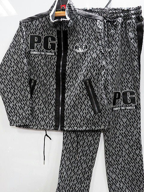 楽天市場】LOUIS VERSUS トレーナー上下セットアップ : takafuku