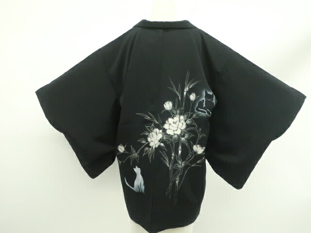 【中古】リサイクル着物羽織 オリジナル 黒羽織 猫 紐付き 正絹 着物 身丈79.5cm 裄丈63cm r7z10-619【リサイクル】宝の山