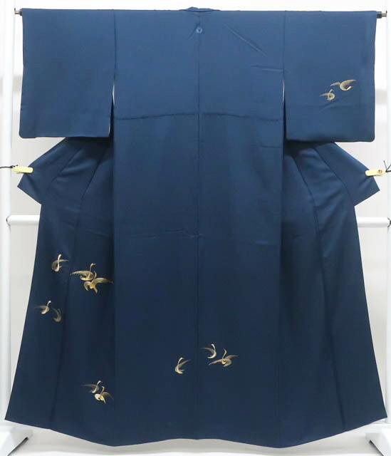 【中古】リサイクル着物 付下げ 縫い紋 金駒刺繍 鶴 正絹 着物 身丈約158cm 裄丈約64.5cm r7z10-659[仕立て上がり 和服 アウトレット リサイクル着物 入学式 卒業式 結婚式 母 七五三 お宮参り パーティー ランチ 通販 アイディーネット きもの]宝の山｜アイディーネット宝の山店