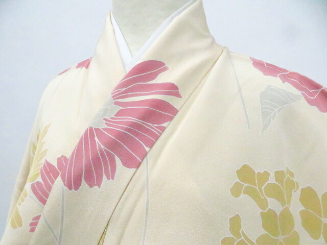 【中古】リサイクル着物 小紋 単衣 花 正絹 着物 身丈約157.5cm 裄丈約63.5cm kyo8z01-108【リサイクル】宝の山