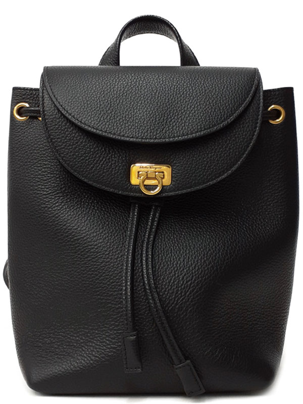 セール❣️❣️FERRAGAMO フェラガモ❣️ブラックリュック❣️シルバーのガンチーニ セール❣️❣️FERRAGAMO フェラガモ❣️ブラックリュック