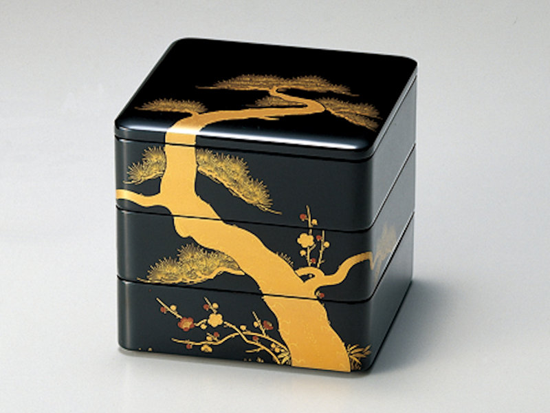 骨董　三段重　洗朱色　DX形　6、5 松竹梅　正月　希少価値　老松　蒔絵　箱入り 骨董 三段重 洗朱色 DX形 6、5 松竹梅 正月 希少価値 老松 蒔絵