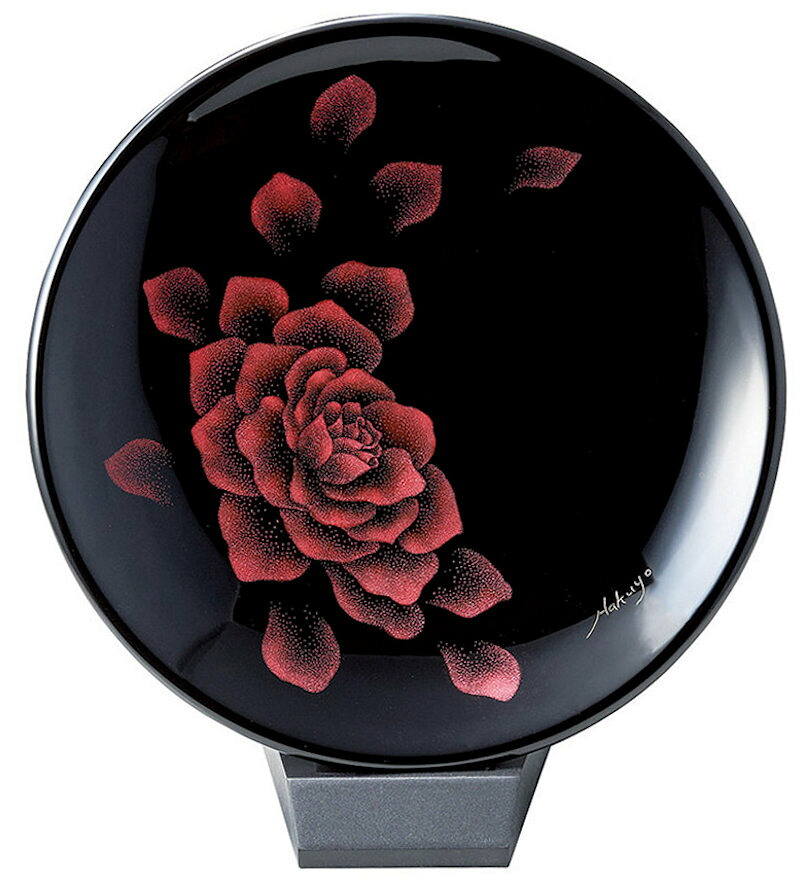 薔薇 飾り皿 小 (スタンド付) 黒 1個:本漆塗り 日本製 和風 おもてなし おしゃれ かわいい 御祝 結婚祝い 引出物 還暦 記念品 退職 両親 友人 誕生日 プレゼント ギフト 母の日 雑貨 日本製 国産|漆器たかやすみ