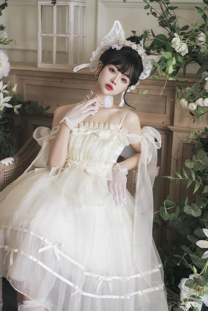 ロリータ　lolita ゴスロリドレス クリーム色 黒 ピンク　かわいい 楽天市場】ロリータワンピース 長袖 袖あり クラロリ 秋冬 膝丈