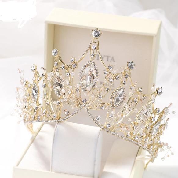 楽天市場 優雅 結婚小物セット ウェディングドレスアクセサリー ティアラ ブライダル花嫁用 ヘアバンド髪飾り キラキラストーン 女王王冠 ウェディング ティアラ 結婚式 披露宴 ヘッドアクセ アクセサリー ブライダル パーティ 大人用髪飾り シルバー ゴールド 竹田 楽天市場 優雅 結婚小物セット ウェディングドレスアクセサリー ティアラ ブライダル花嫁用 ヘアバンド髪飾り キラキラストーン 女王王冠 ウェディング ティアラ 結婚式 披露宴 ヘッドアクセ アクセサリー ブライダル パーティ 大人用髪飾り シルバー ゴールド 竹田