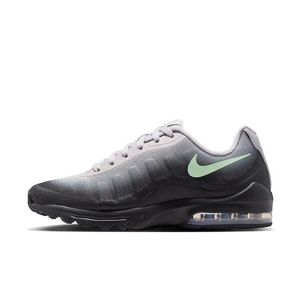 エア湖 マックス95ひな型を手がかりに生まれた♪\u003cBR\u003eNIKE/ナイキ WSエア湖 マックス インヴィガーNIKE AIRMAX 749866-007