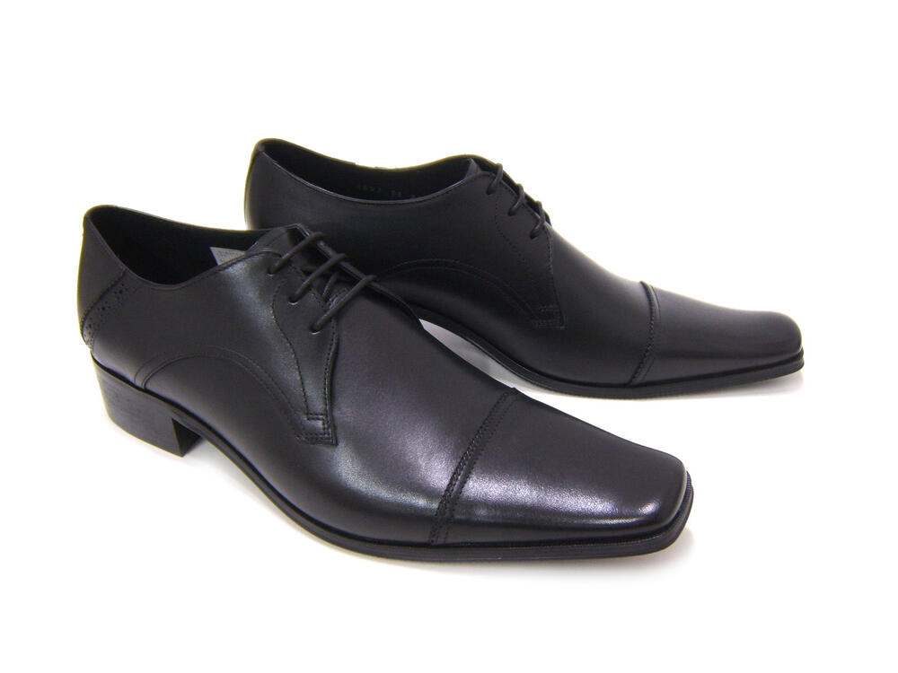 待望の新シリーズが遂に登場！スタイリッシュな紳士靴！KATHARINE HAMNETT LONDON キャサリン ハムネット ロンドン 紳士靴 KH-3993 ブラック スクウェアトゥ 外羽根 ストレートチップ フォーマル ビジネス 送料無料のご紹介