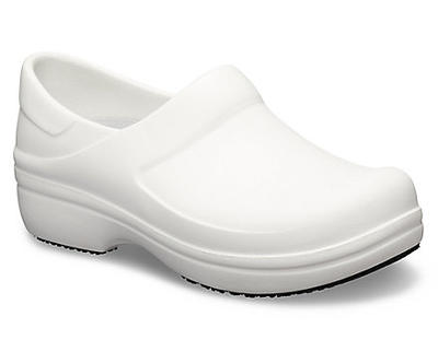 closed heel crocs