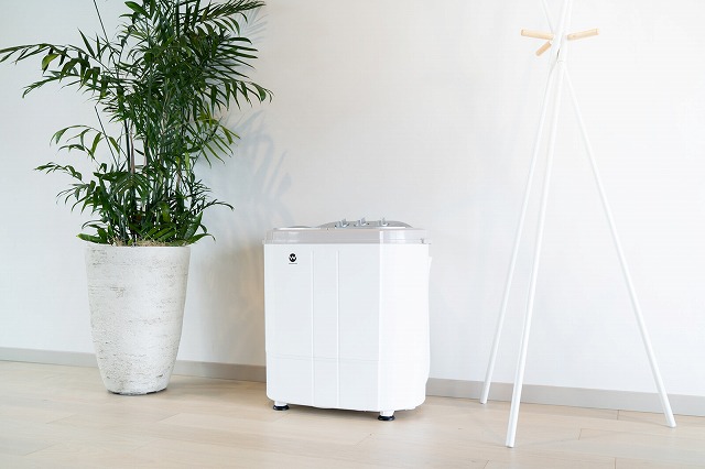 【貨物輸送無料】パウダーコンパクト2槽式洗い濯ぎ機 ウォッシュマン 洗い濯ぎ機 一人暮らし 小型洗い濯ぎ機 ミニ洗い濯ぎ機 洗い濯ぎ機 小型 か細い 一人暮らし 家電 教え子 単身 出張 分かりやすい 上食い違い パウダーコンパクト 森閑とした 一人暮らし ランドリー 乾上がる