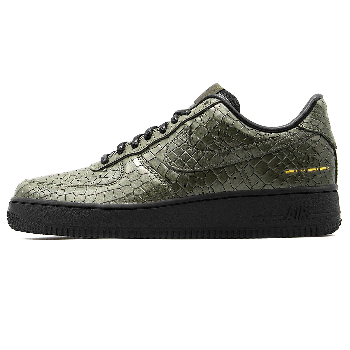 【お買い物マラソンポイント5倍!】 NIKE AIR FORCE 1 ’07 PRM CARGO KHAKI/CARGO KHAKI-BLACK IQ3370-325 ナイキ エアフォース1 07 PRM カーゴカーキ/カーゴカーキ-ブラック メンズ