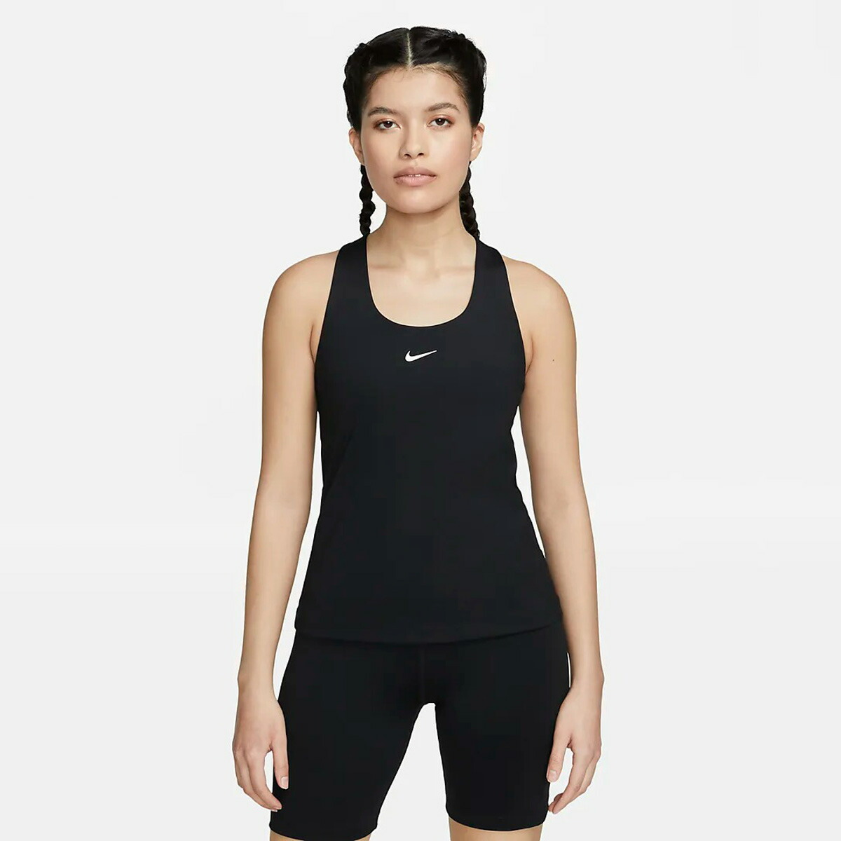 ノースリーブ レディース スポーツ ブランド ナイキ タンクトップ タンクブラ トレーニング ジョギング スウッシュ 黒 ブラック NIKE DV9898 ウィメンズ かわいい 大きいサイズ 有 トップス ウォーキング ウェア スポーツウェア トレーニングウェア おしゃれ