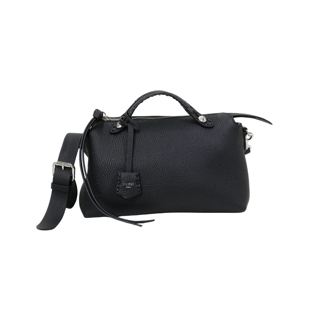 楽天市場】フェンディ ショルダーバッグ ポシェット FENDI 7VA519 ADP6