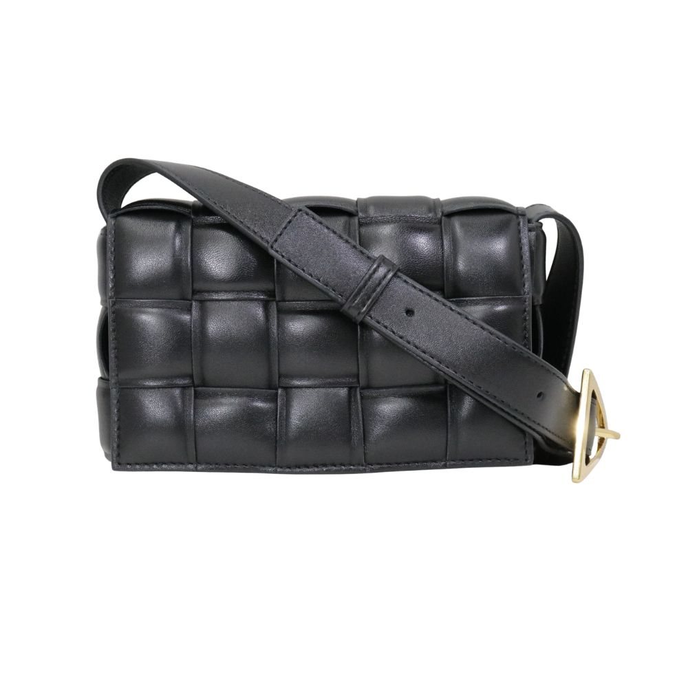 BOTTEGA VENETA ショルダーバッグ 717506 VCQR1 8425/黒いこと 小母さん－ス 「スモール パデッド テープ（Padded Cassette）」