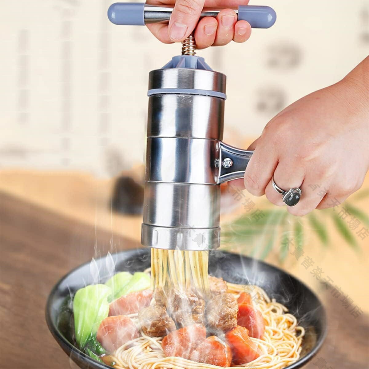自動製麺機 ホワイトパスタマシン 61V5Y+J3PiL._UF350,350_QL50_.jpg