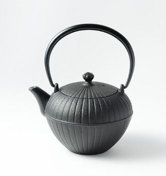 (正規品 特選国産品) 南部鉄器 鉄急須 つぼみ形 茶畑 0.6l E-337 (W151 D126 H182 1.3kg) 日本製 及源鋳造 OIGEN (zm) 白湯 プレゼント 父の日 母の日 敬老の日