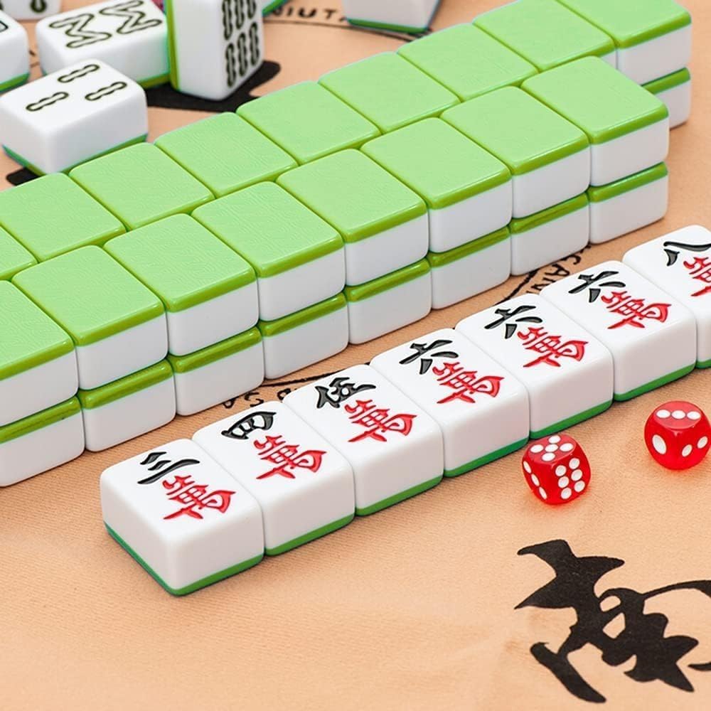 マージャン牌 麻雀牌 麻雀セット 携帯便利 カードゲーム サイコロ 家庭用 旅行用 卓上ゲーム キャリーバッグ付 サイコロ付き麻雀初心者セット 麻雀ゲーム、テーブルゲーム、ご自宅や旅行先でのプレイに最適です。 (38*28*20,) |擇木ショップ