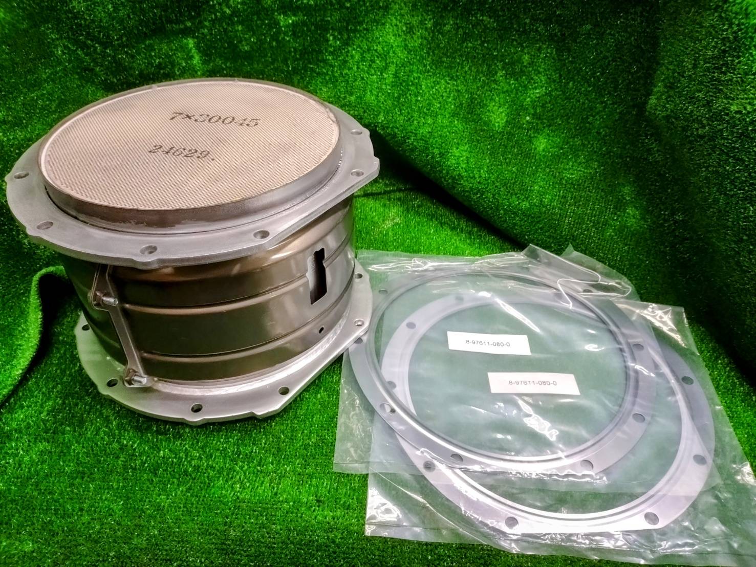 楽天市場】国内生産触媒DPDリビルト ISUZU フォワード FRR35C3S