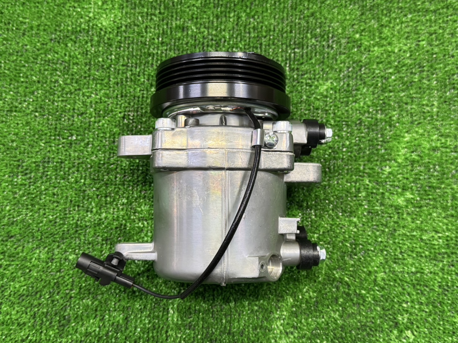 エブリィ DA17V PAリミテッド H28 スズキ エアコン コンプレッサー エブリィ DA17V PAリミテッド H28 スズキ エアコン