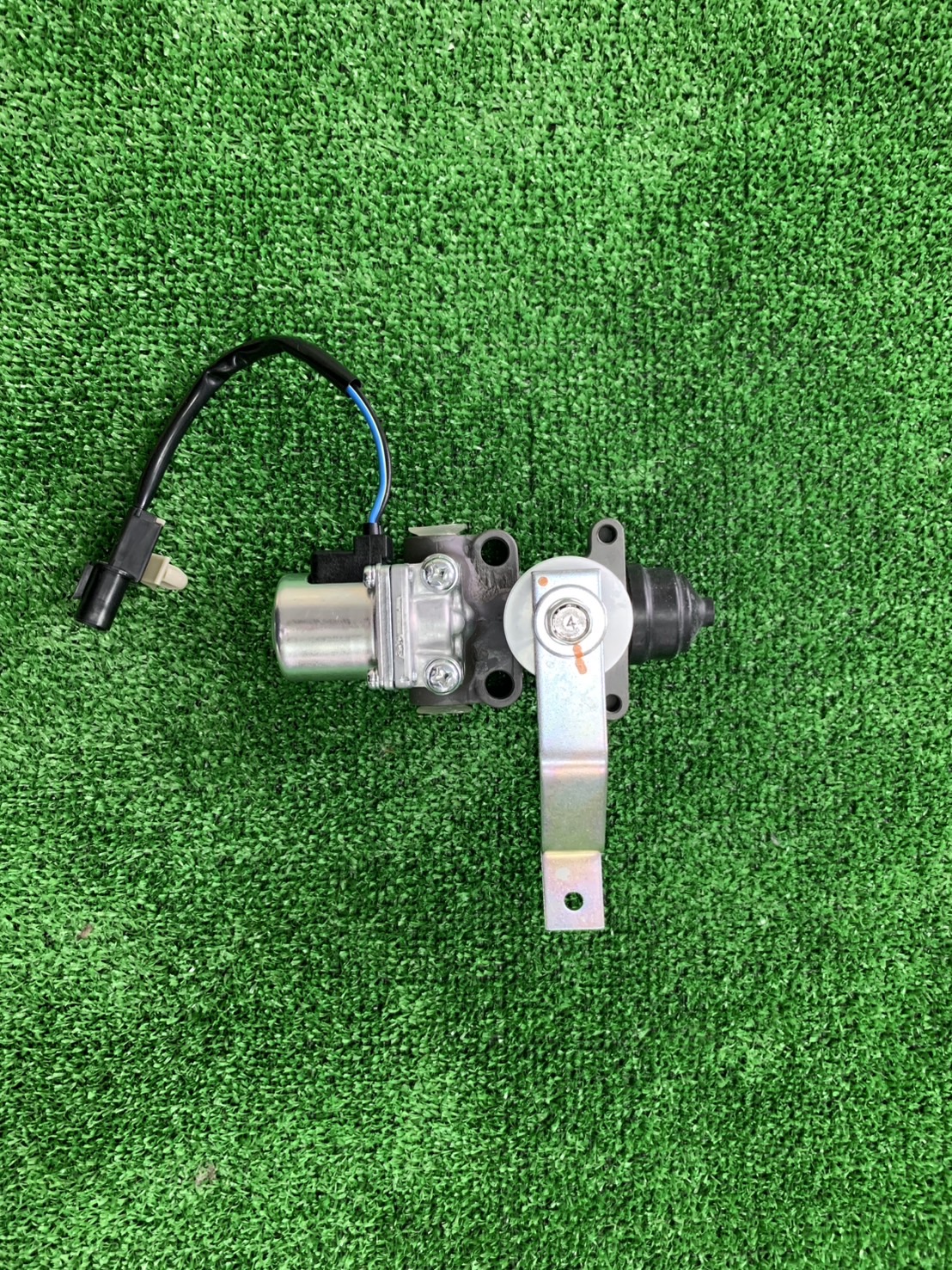 楽天市場】レベリングバルブ 新品 日野 プロフィアFN1E FH1A FH2P