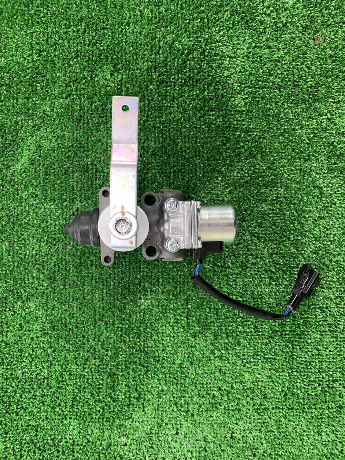 楽天市場】レベリングバルブ 新品 日野 プロフィア FH1A FN1E FR1E