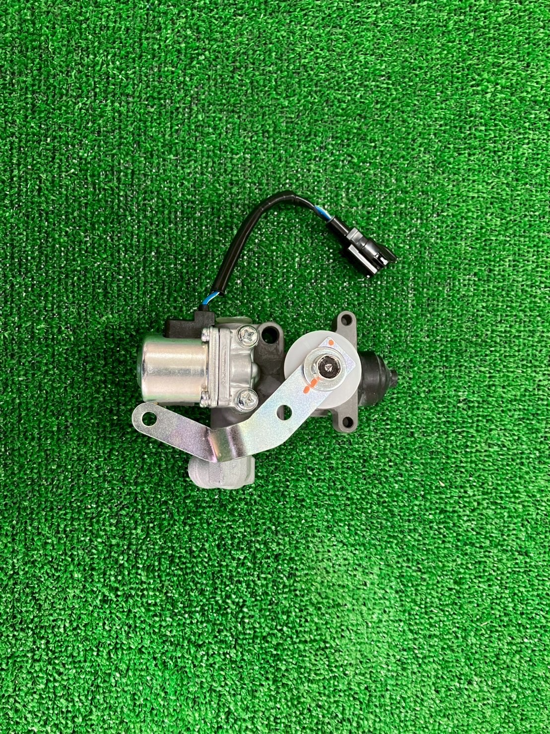 楽天市場】レベリングバルブ 新品 日野 プロフィア FH1A FN1E FR1E