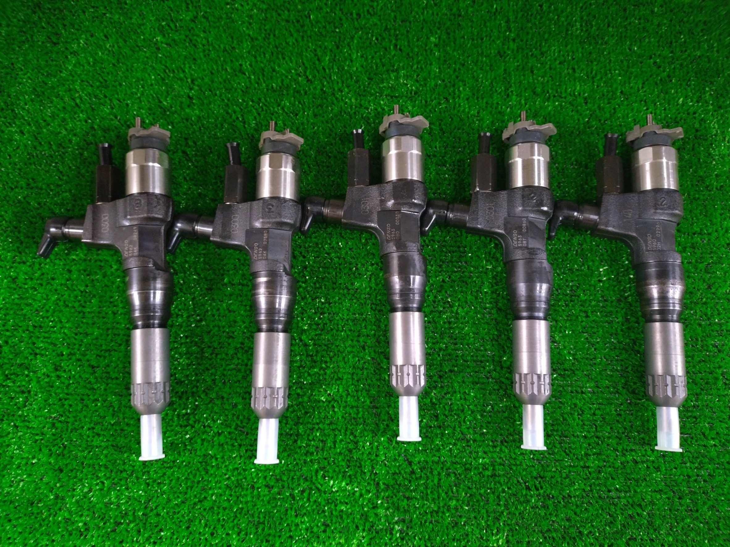 ○ハイエース　ディーゼル　インジェクター　４本　中古○ Yahoo!オークション -「ハイエース インジェクター」の落札相場・落札価格